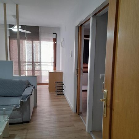 Comodo Aparta Estudio Centrico En Alicante Bagian luar foto